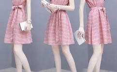 女人自熨全过程直播